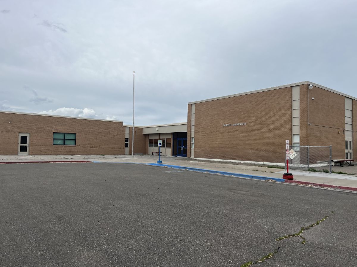 Roberts Elementary School building